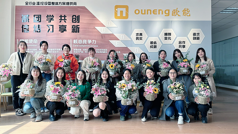 蘑菇视频正版在线下载机械妇女节插花活动