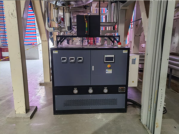 三机一体油温机应用，提升锂电薄膜生产效率与质量