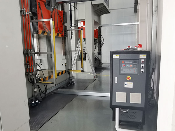 SMC复合材料模压电池包壳体生产，选择SMC蘑菇视频在线观看