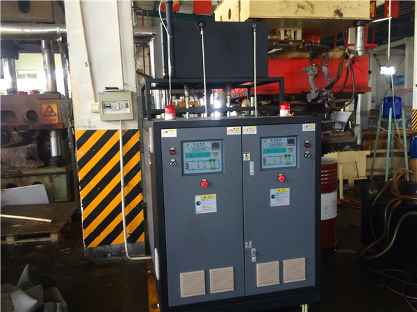 蘑菇视频在线观看在汽车配光镜注塑成型中的应用